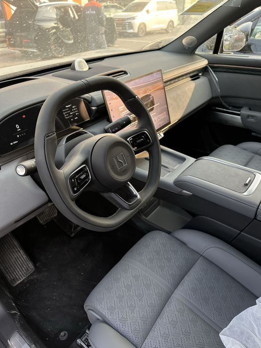 Zeekr 7X 2025yilgi yangi moshina