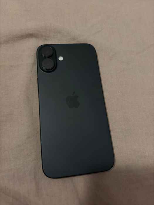 Iphone 16 plus 256 gb ca si nou
