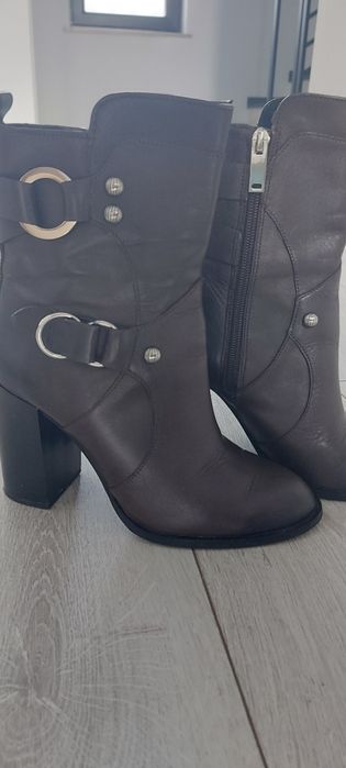 Vand botine Zara 36
