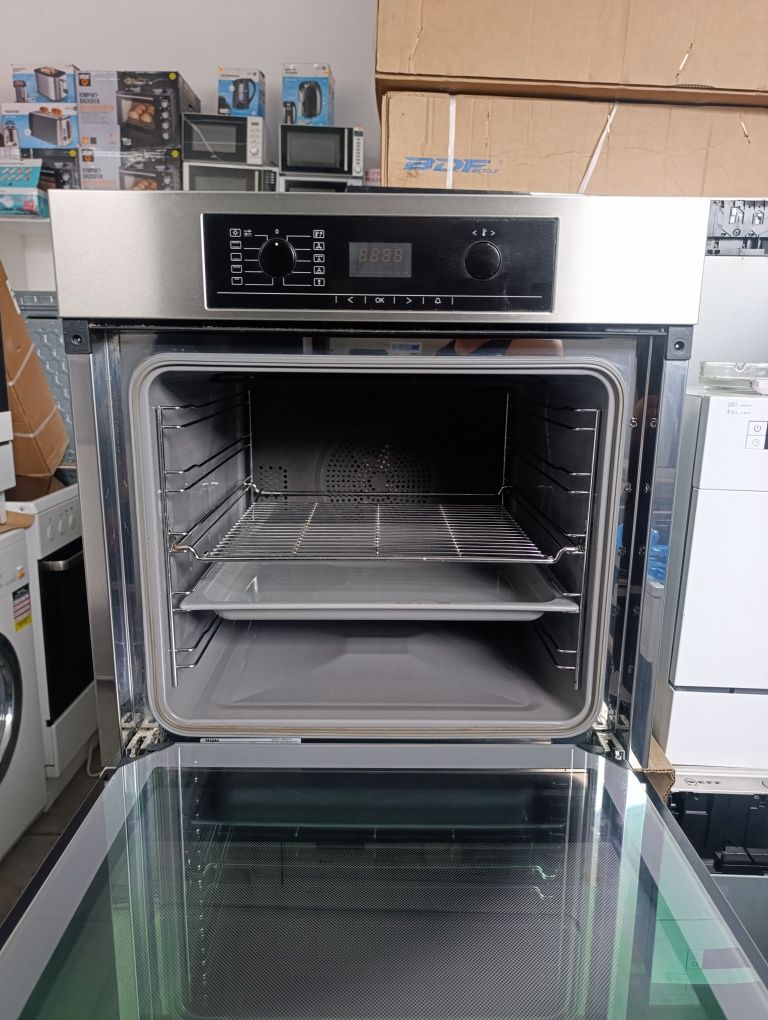Фурна за вграждане Miele H5140B