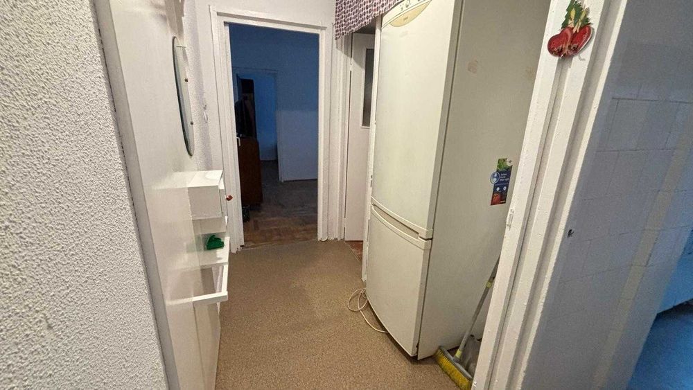 Apartament 2 camere - Mobilat complet, balcon închis, zonă liniștită!