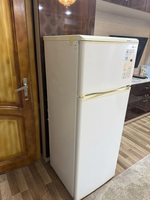 Срочно продается холодильник