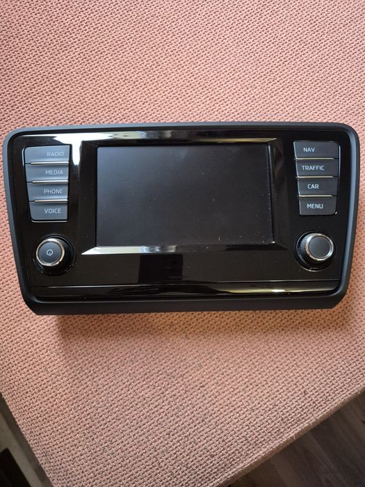 Оригинален дисплей за мултимедия Болеро на Шкода Октавия 3