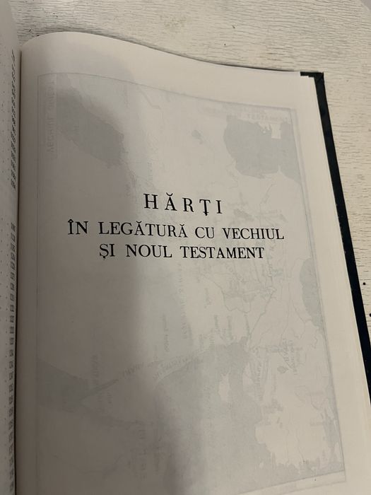 Biblia 1420 pagini,dimensiune 30/22cm