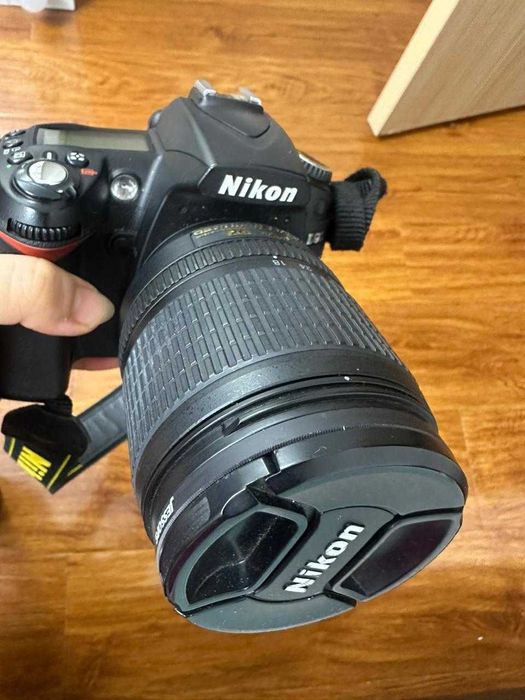 Nikon цифровая фотокамера D5000