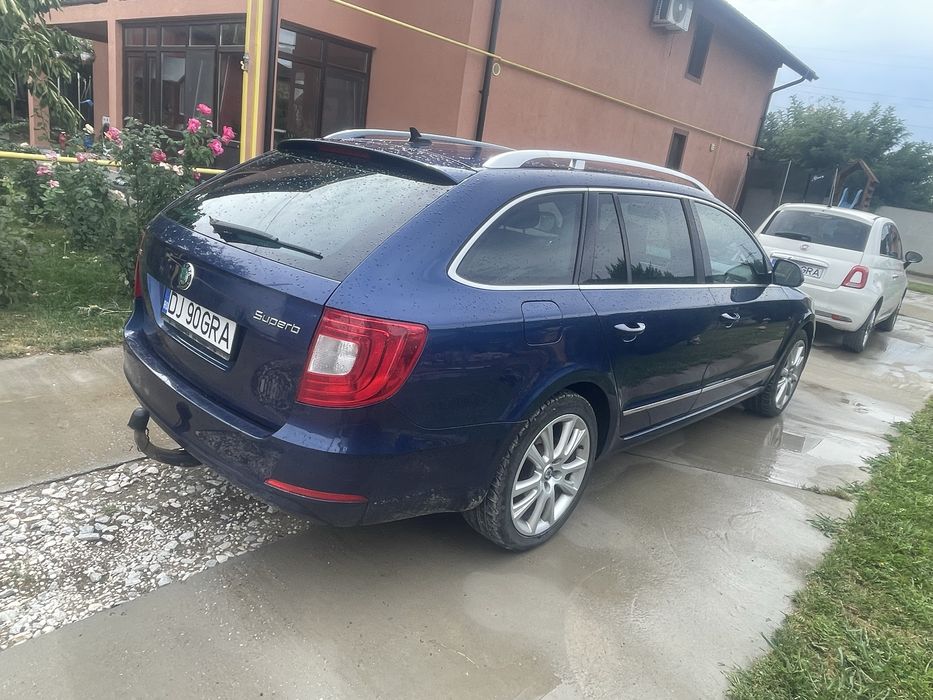 Skoda Superb 2011