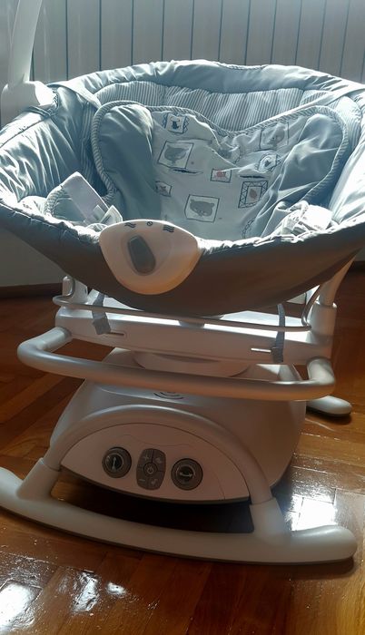 Vand leagan si balansoar rotativ Joie