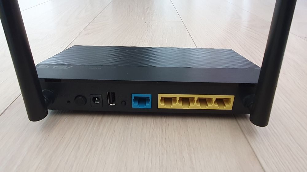 Router ASUS RT-AC51U DualBand Transf 300+433 Mbps 2.4-5 GHz Curier OLX