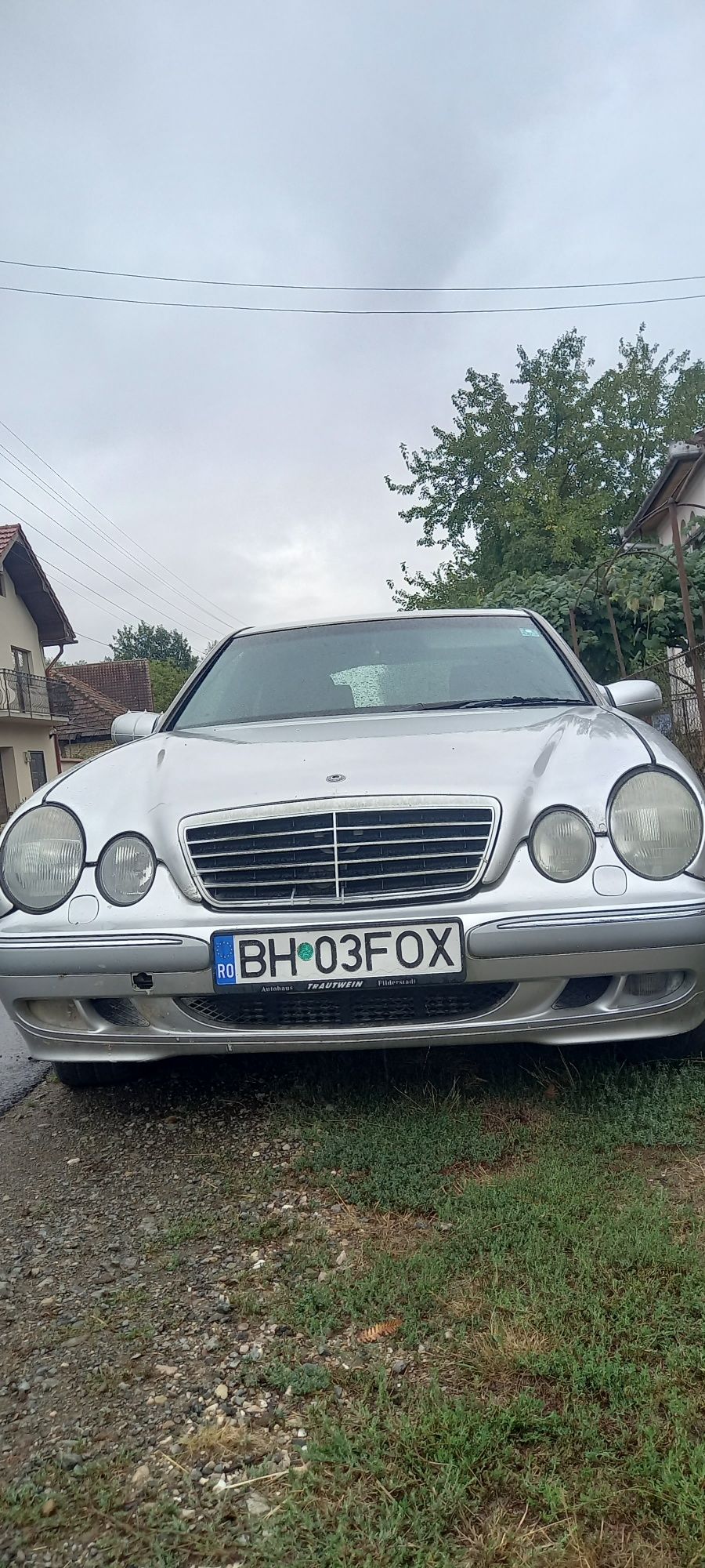 dezmembrez mercedes e class E 200 W 210 an 2001 E class