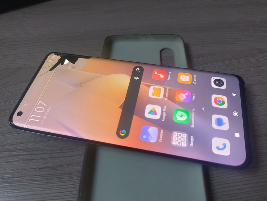 Продам xiaomi mi 10 8/256
