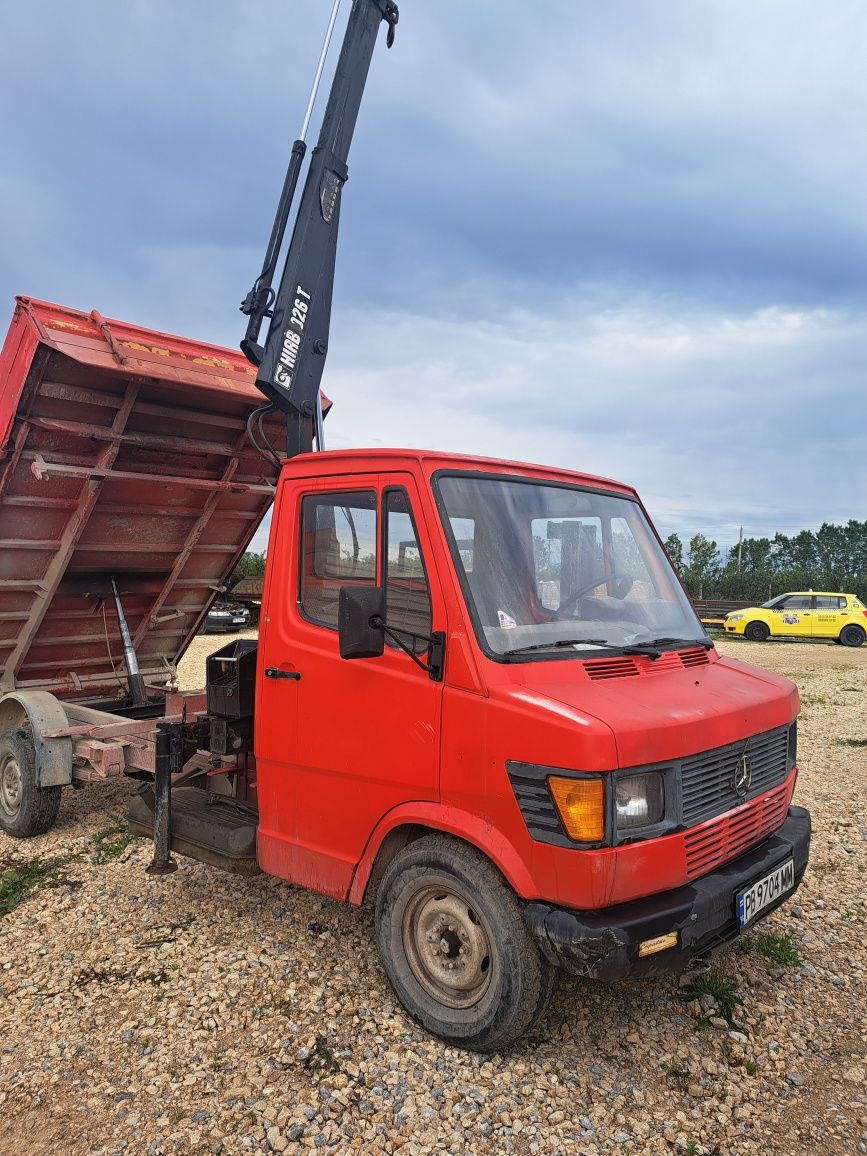 Самосвал с Кран Мерцедес 310