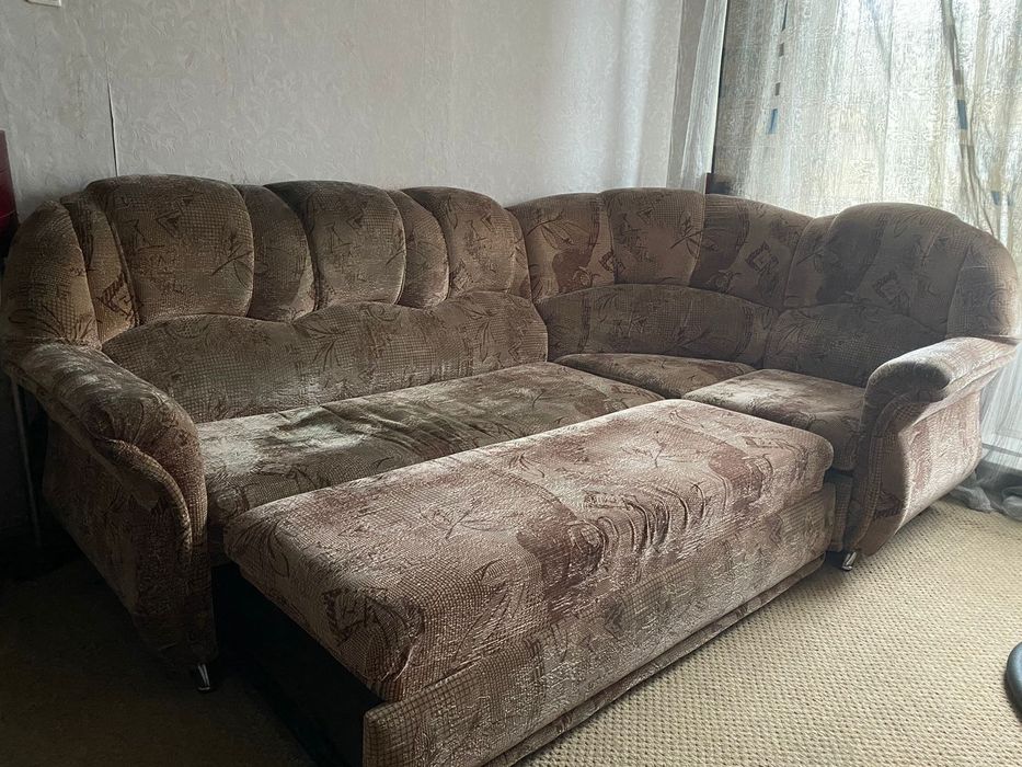 Продам Диван угловой