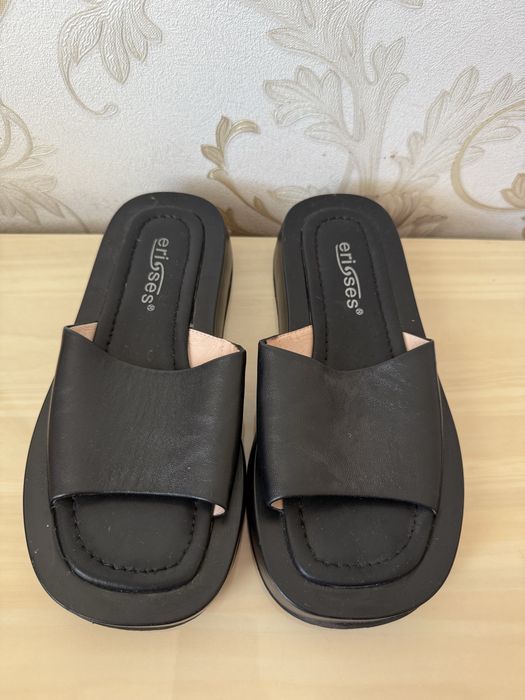 Продам черные сабо шлепки