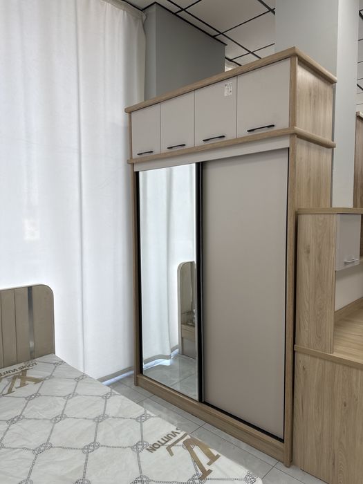 Viola shkaf yosh oyla uchun juda zor  Premium sifat