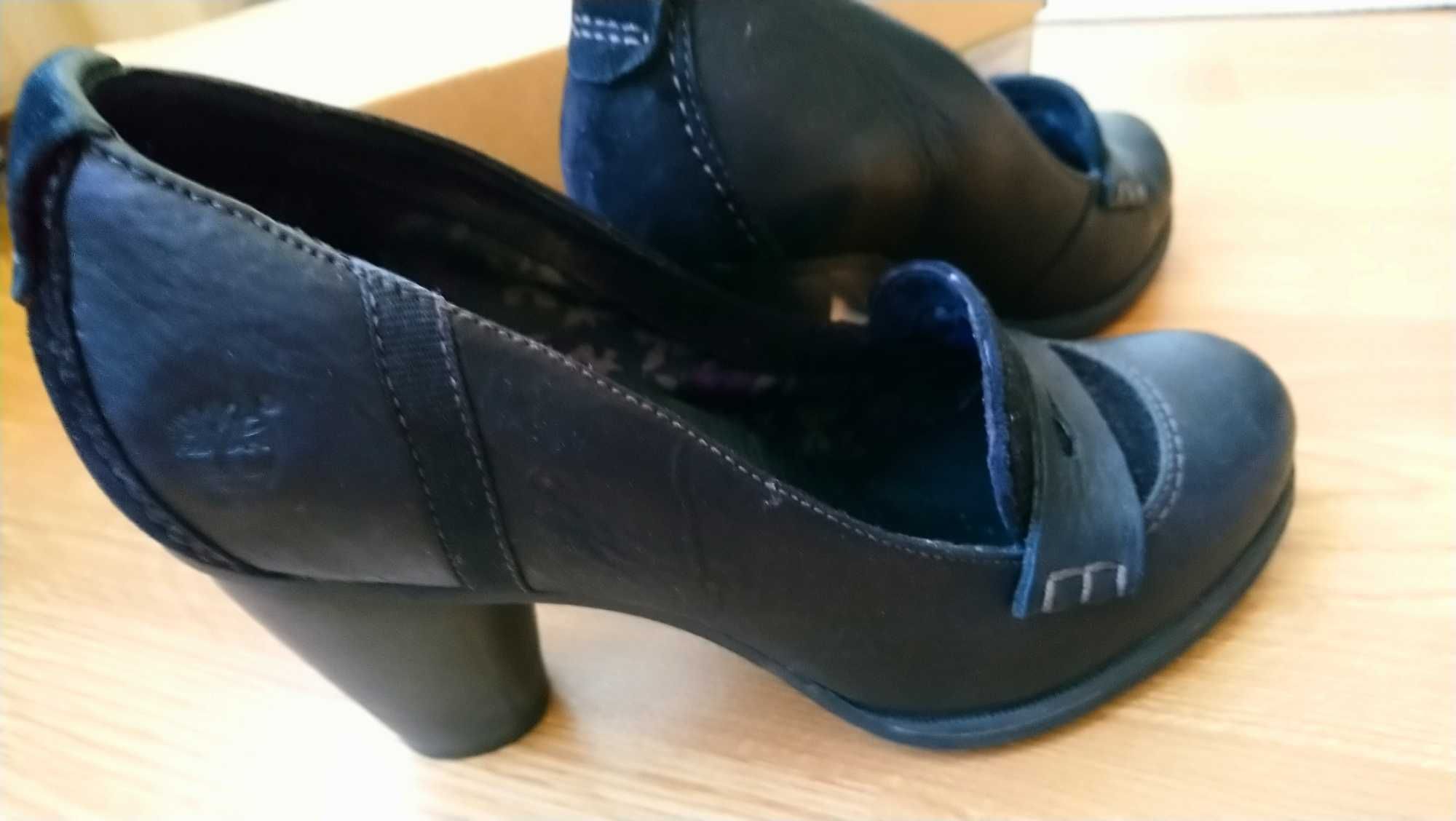 Черни обувки на  Timberland