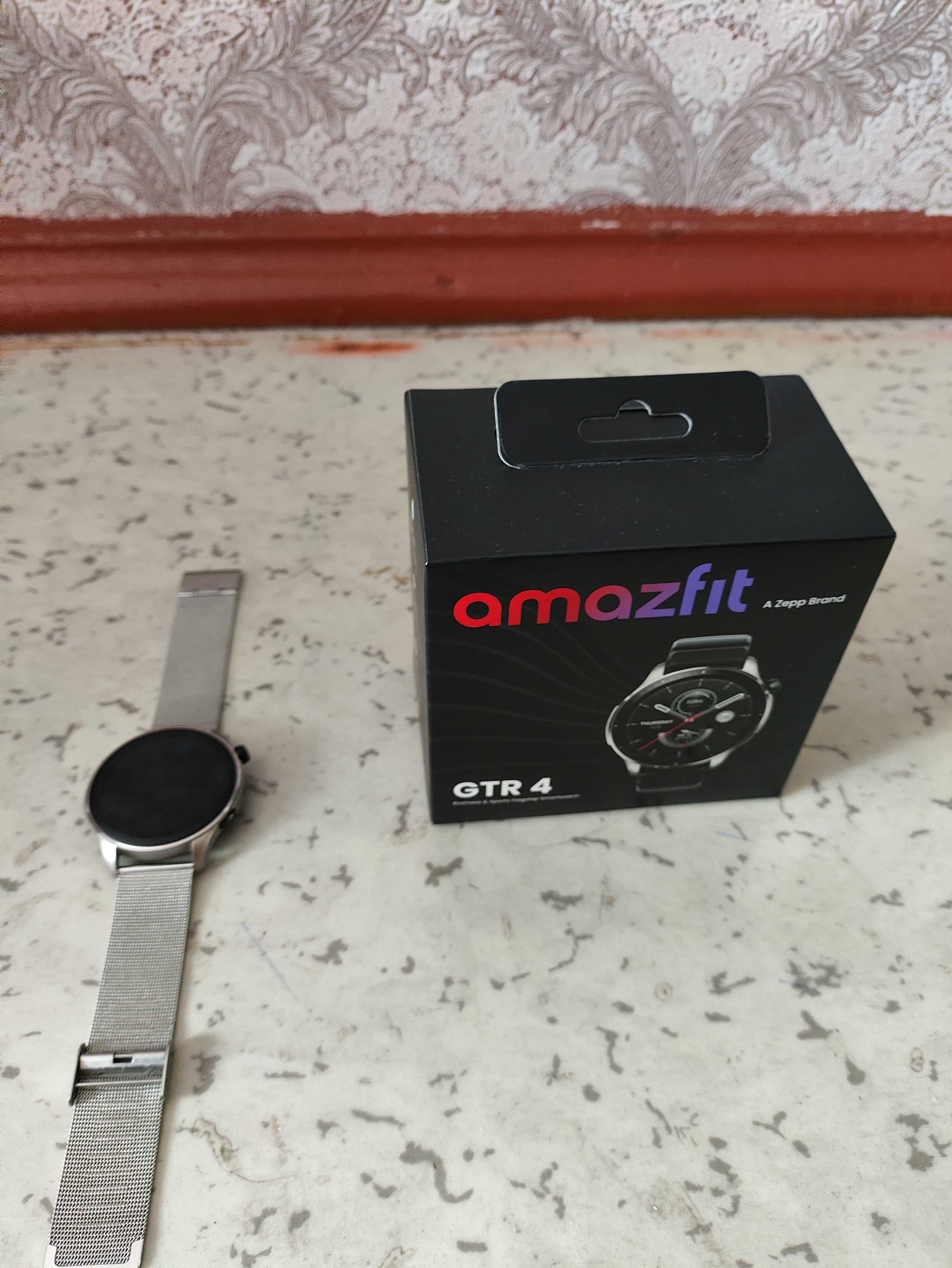 Продам  смарт часы. Amazfit GTR 4