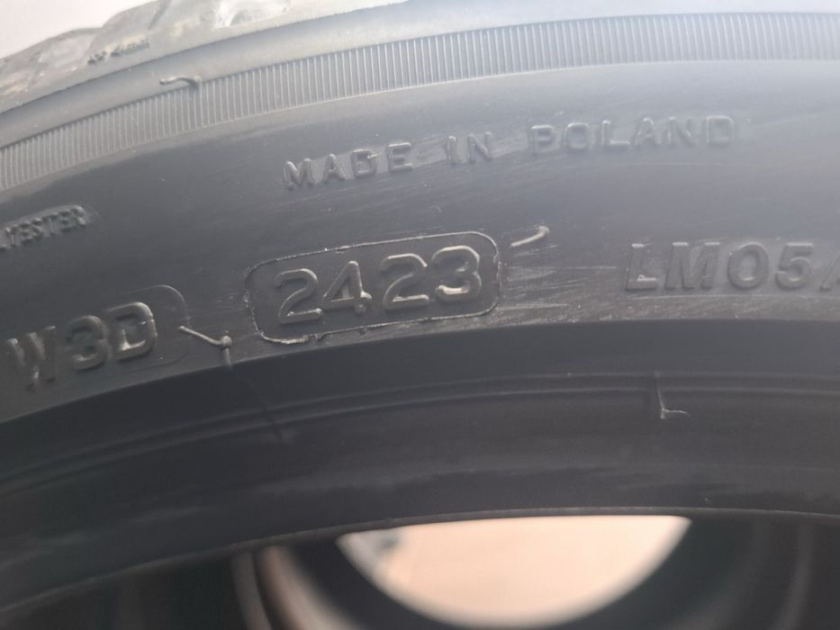 255/40/21 Bridgestone Зимни гуми