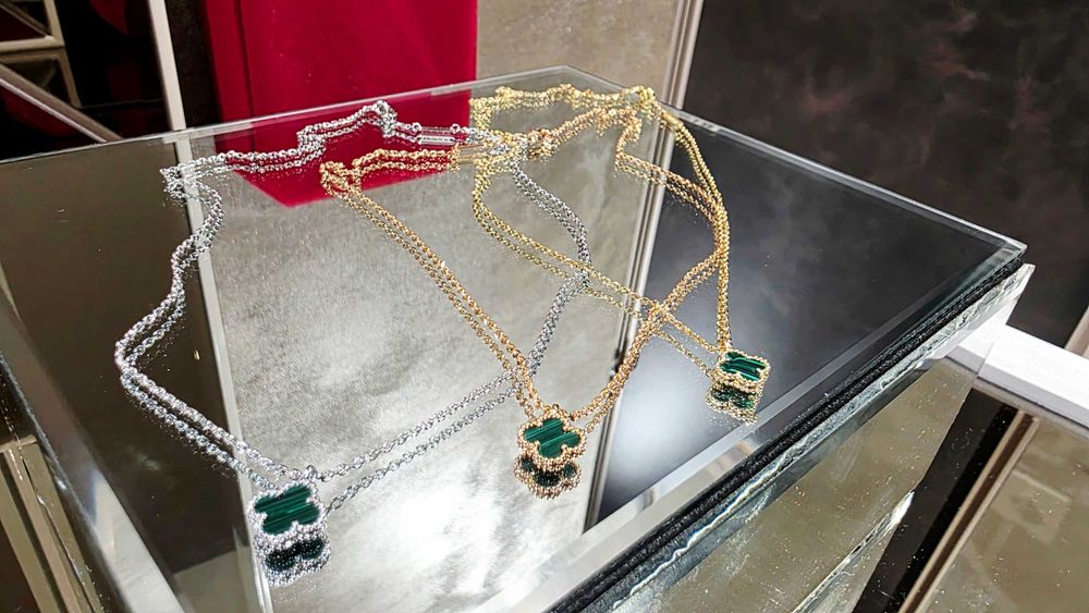Van Cleef & Arpels VCA Sweet Alhambra Green Malachite Дамско Колие