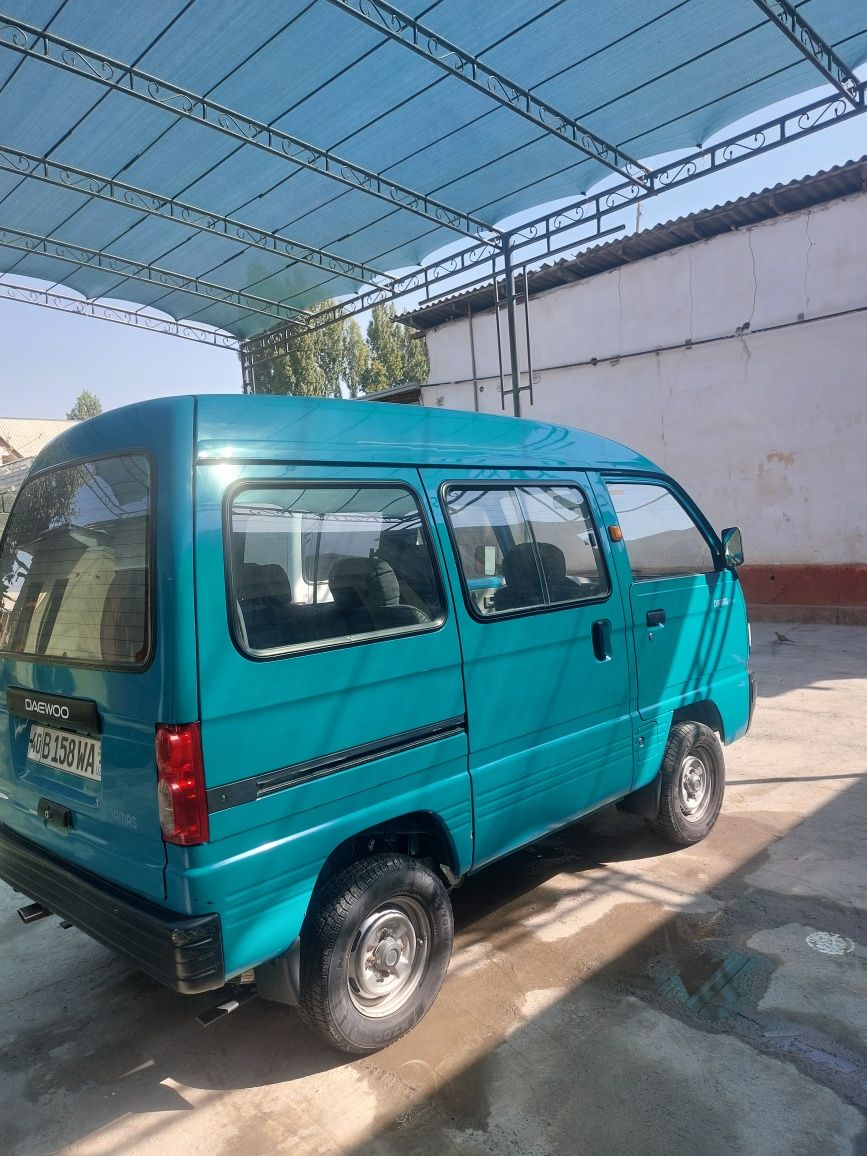 Yangi damas sotiladi