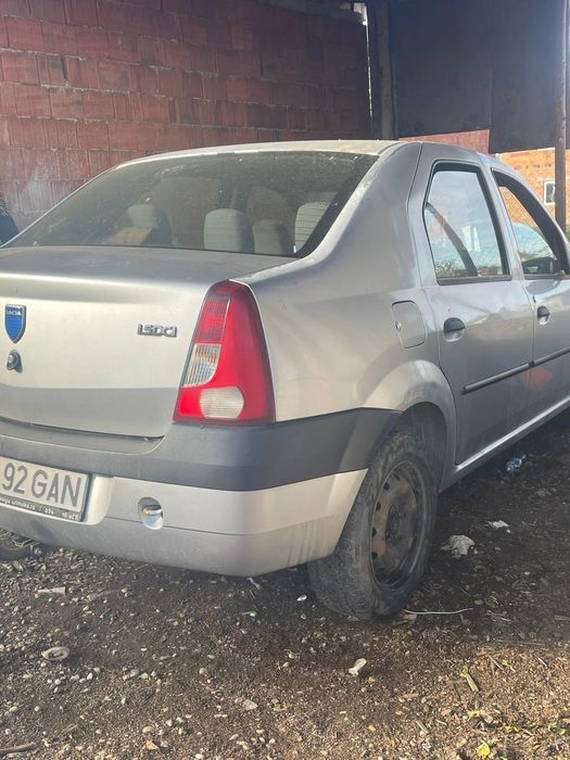 Vând Logan 1,5 2007