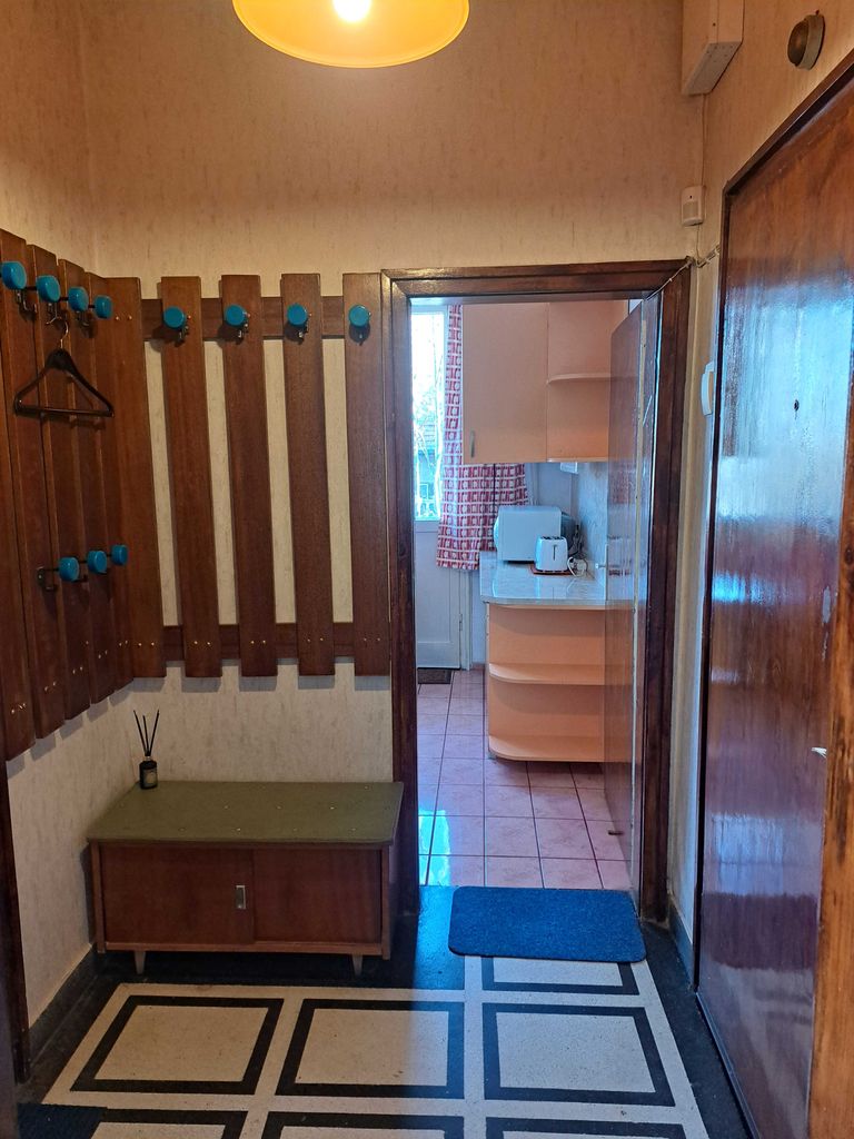 Дава се под наем Тристаен апартамент в София, Център - 85 кв.м за 586.5 € - Снимка #6