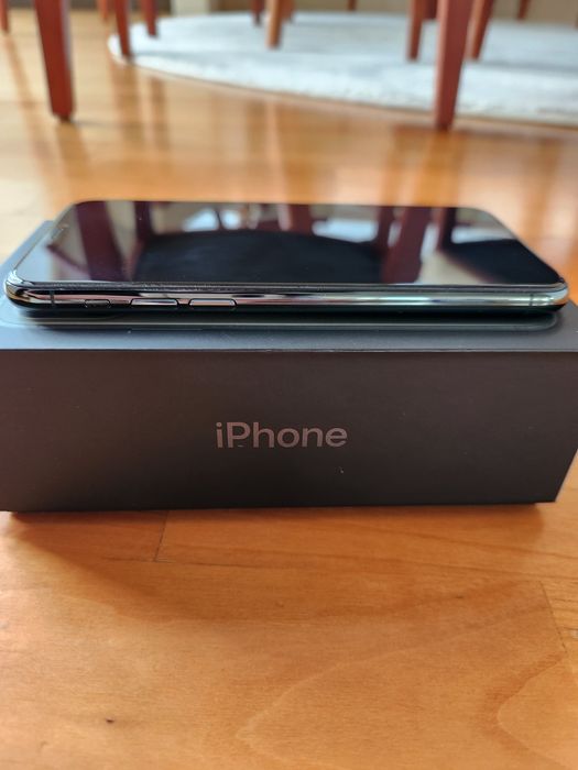 Iphone 11 pro, 256 GB + кейс Karl Lagerfeld