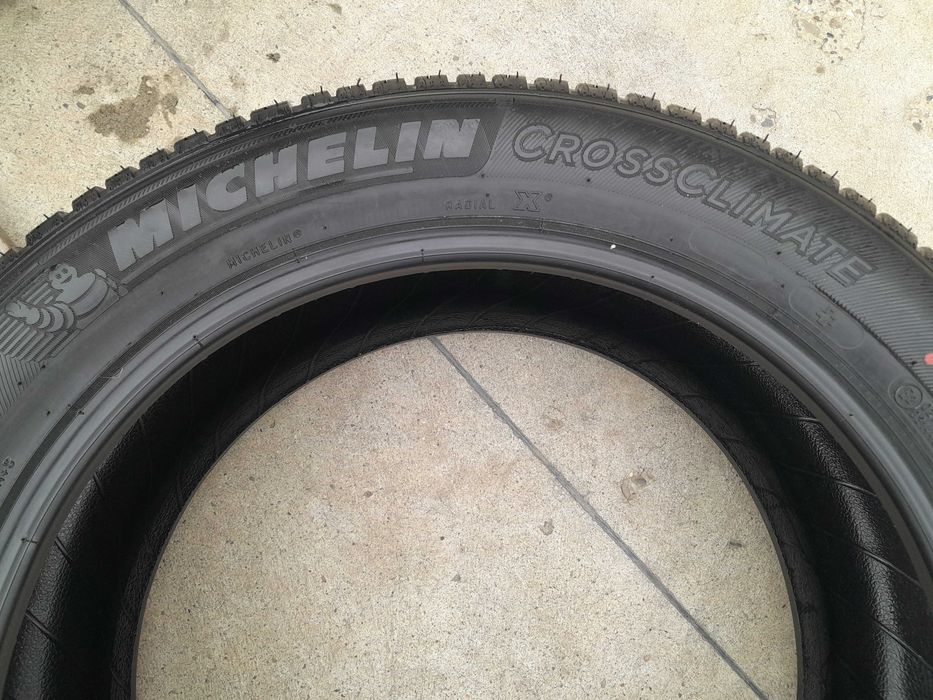 Doua anvelope 225 55 18 michelin crossclimate suv profil 7,5 mm