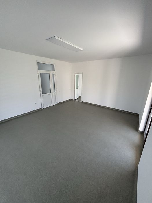 Inchirez spatiu comercial / parter Gilau ! Front DJ 107P superfinisat