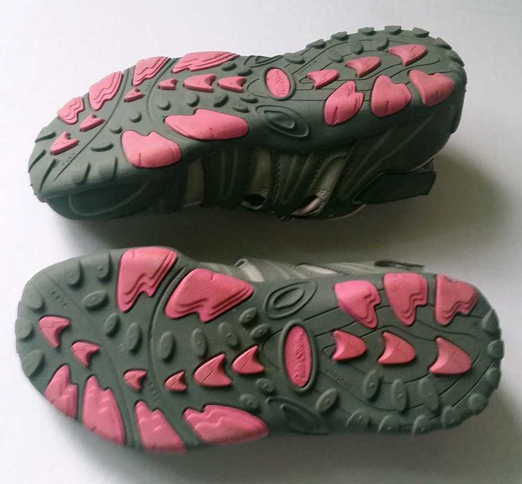 Sandale de drumetie, treking, munte, marimea 36