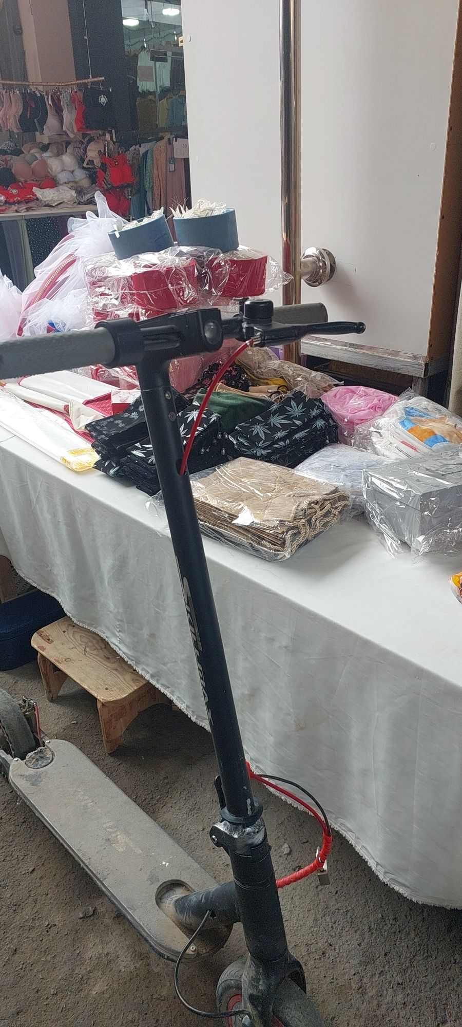 Самакат skilmax до 30км  разганяется