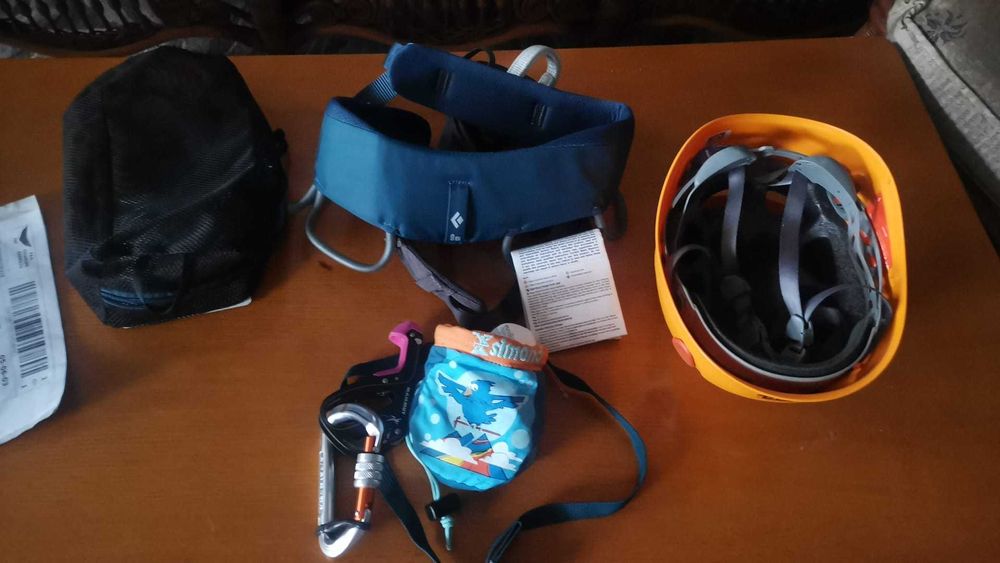 ham escalada xs black diamond blocator mammut casca Petzl