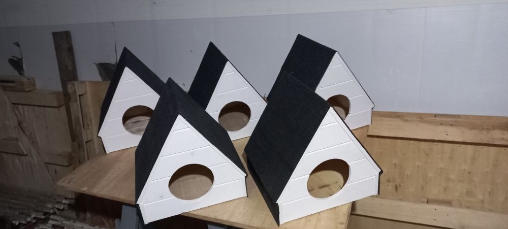 Casute A-frame pentru pisici