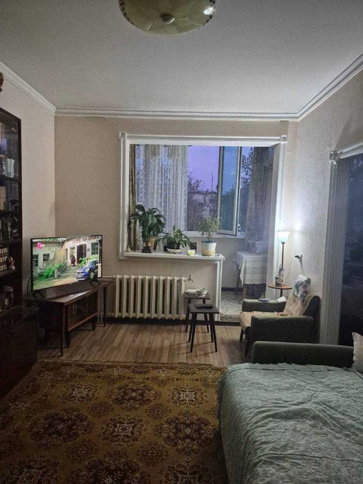 Чиланзар 11 квартал 1/4/4 не торец,балкон 1,5х3 ,квартира чистая