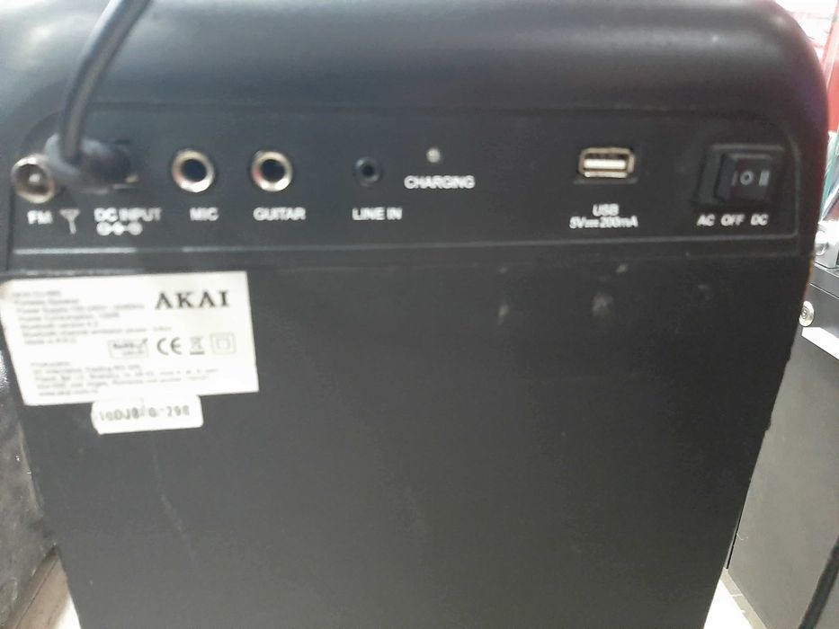 Колона Akai DJ-880