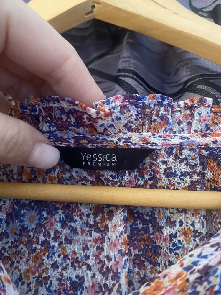 Rochie midi din voal