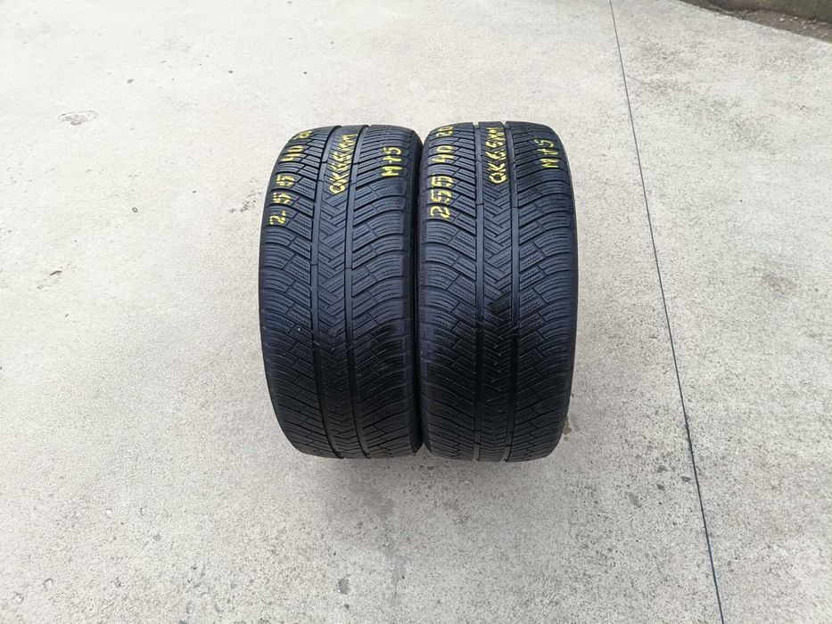 Doua anvelope de iarna 255 40 20 michelin pilot alpin profil 6,5 mm