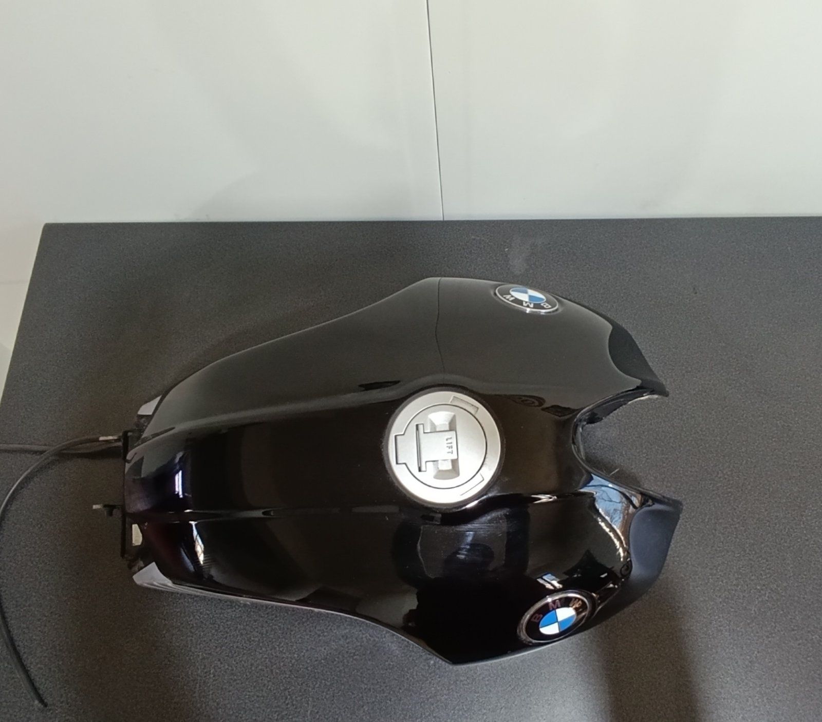 Резервоар Bmw R nine T