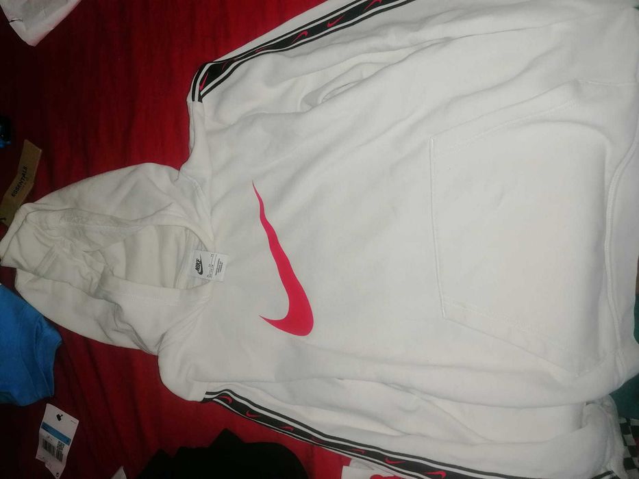 Vand hanoracre/tricouri Essential, Nike, Tommy Hilfiger, Calvin Klein