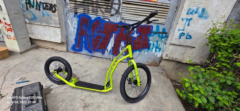 Bicicleta MTB SCOTT Montana Pro Spec 26'' si Trotineta Yedoo Mezeq Y40