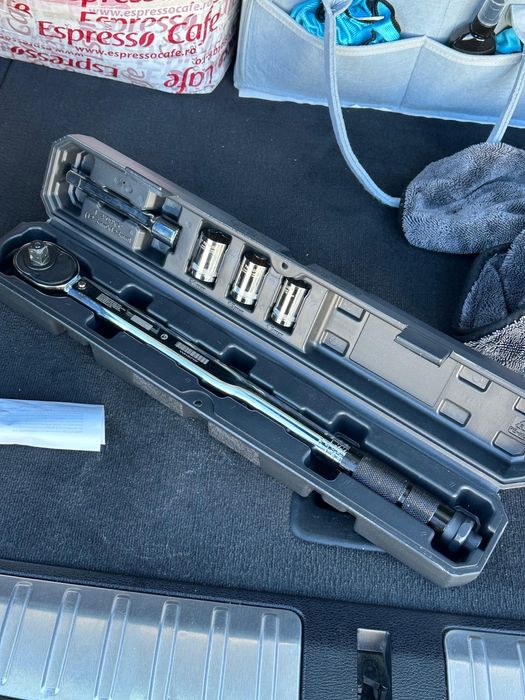 Vand cheie dinamometrica noua la cutie