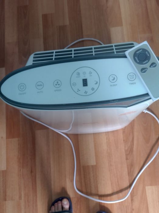 Purificator de aer AP200W Warmtec de o capacitate până la 60 m pătrați