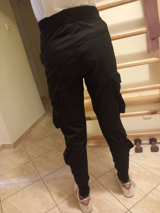 Pantaloni VAGABOND cam noi!
