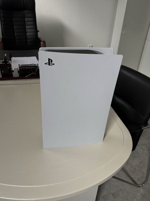 Продам ps 5 с fifa 26