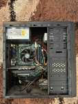 PC complet cu tastatura si mouse