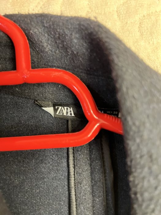 Palton barbatesc Zara