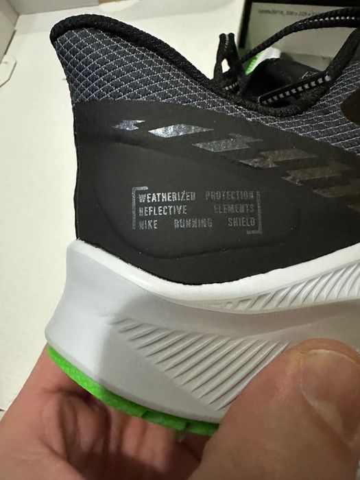 Мъжки маратонки Nike Quest 3 Shield