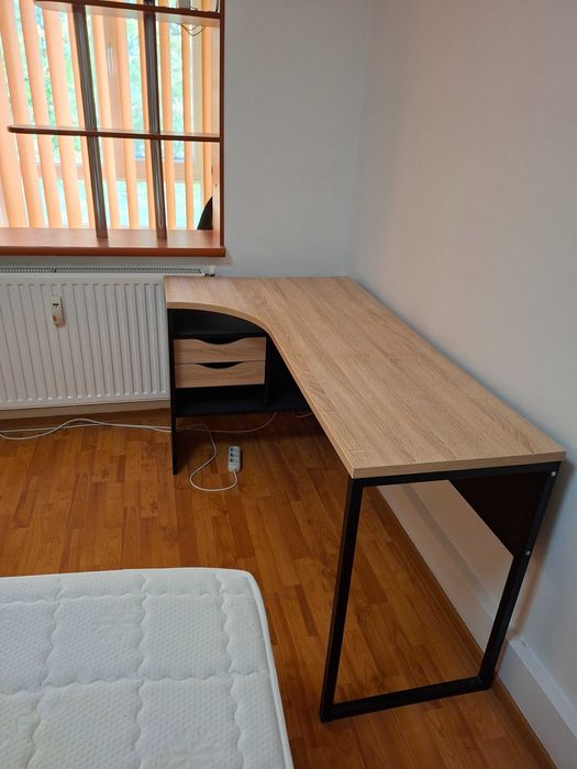 Birou de colt in stare foarte buna