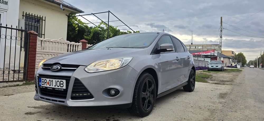 Vând Ford Focus MK3