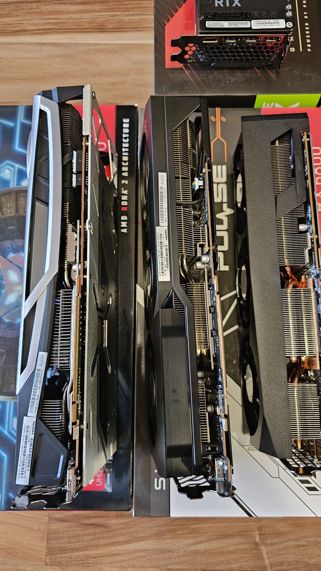 Продавам , разменям AMD RX 6800,6800xt,RTX3070-като нови !!