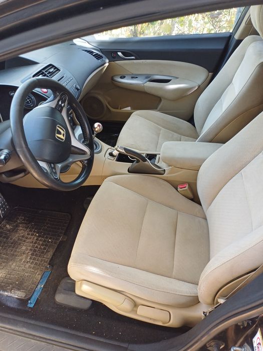 Vând Honda civic
